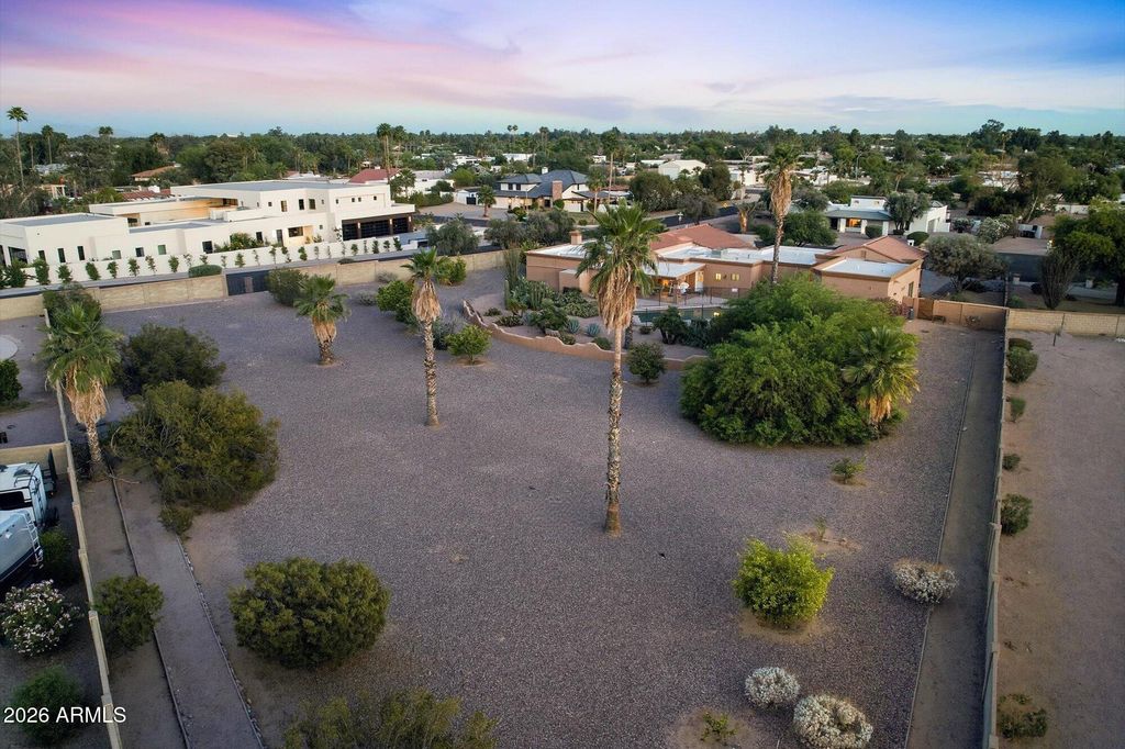 Image 21 of property listing at 7412 E WETHERSFIELD Road, Scottsdale, AZ 85260