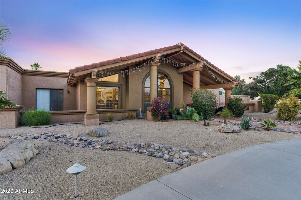 Image 5 of property listing at 7412 E WETHERSFIELD Road, Scottsdale, AZ 85260