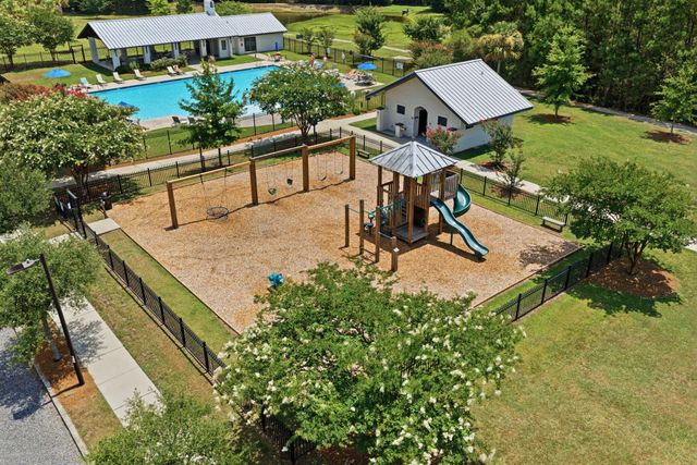 128 Charlesfort Way, Moncks Corner, SC 29461