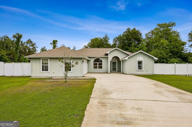 106 Lake Manor Court, Kingsland, GA 31548