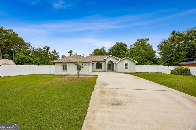 106 Lake Manor Court, Kingsland, GA 31548