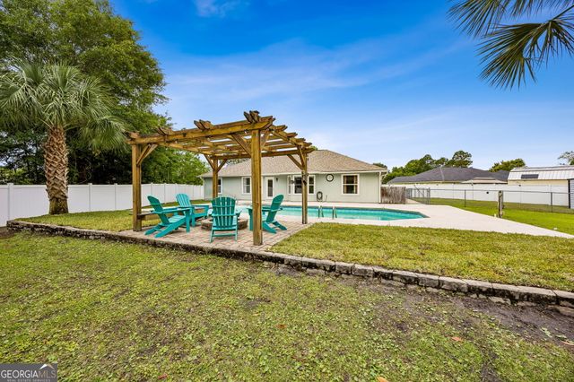 106 Lake Manor Court, Kingsland, GA 31548