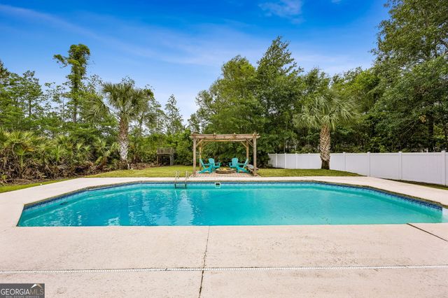 106 Lake Manor Court, Kingsland, GA 31548