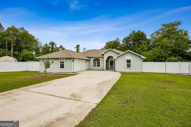 106 Lake Manor Court, Kingsland, GA 31548