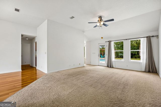 106 Lake Manor Court, Kingsland, GA 31548