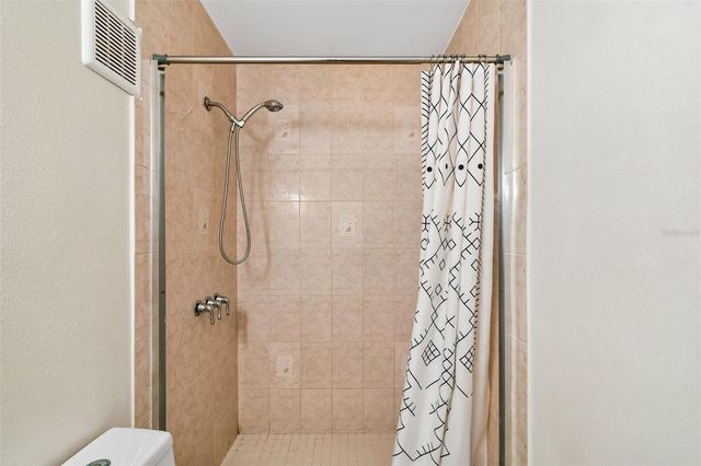 641 OAKVIEW STREET, Altamonte Springs, FL 32714