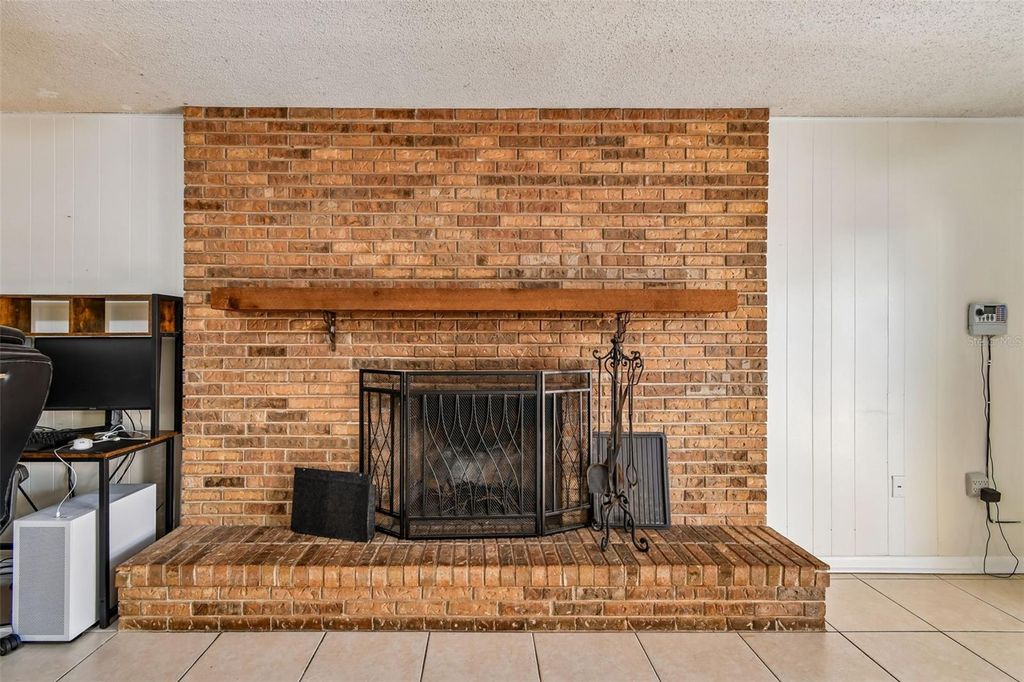 Image 43 of property listing at 641 OAKVIEW STREET, Altamonte Springs, FL 32714