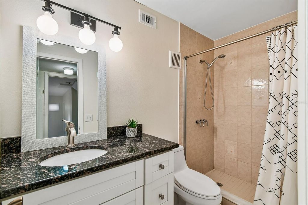 Image 49 of property listing at 641 OAKVIEW STREET, Altamonte Springs, FL 32714