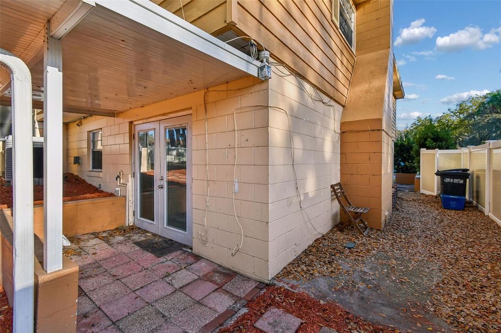 Image 67 of property listing at 641 OAKVIEW STREET, Altamonte Springs, FL 32714