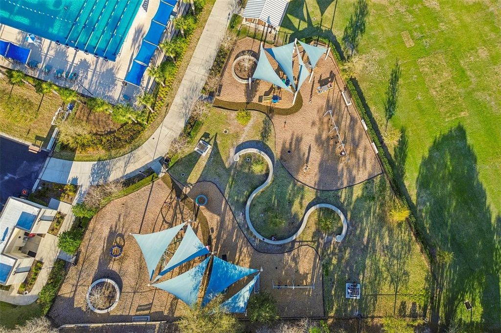 Image 72 of property listing at 641 OAKVIEW STREET, Altamonte Springs, FL 32714