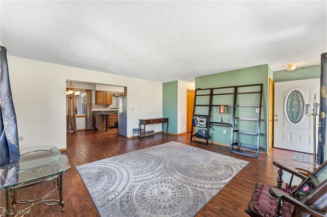 4988 State Route 46, Cortland, OH 44410