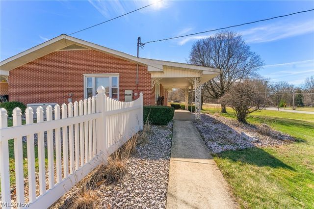 4988 State Route 46, Cortland, OH 44410