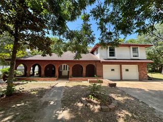 7947 Moore Drive, Pearland, TX 77584