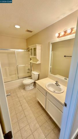 5104 Trailridge Ct, Antioch, CA 94531