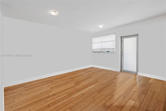 7950 Tatum Waterway Dr N18, Miami Beach, FL 33141