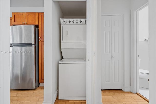 7950 Tatum Waterway Dr N18, Miami Beach, FL 33141