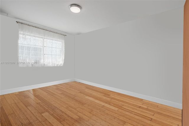 7950 Tatum Waterway Dr N18, Miami Beach, FL 33141