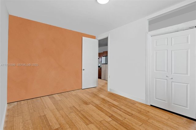 7950 Tatum Waterway Dr N18, Miami Beach, FL 33141