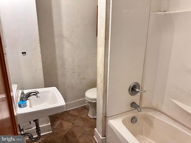 313 PARK AVE, Lebanon, PA 17042