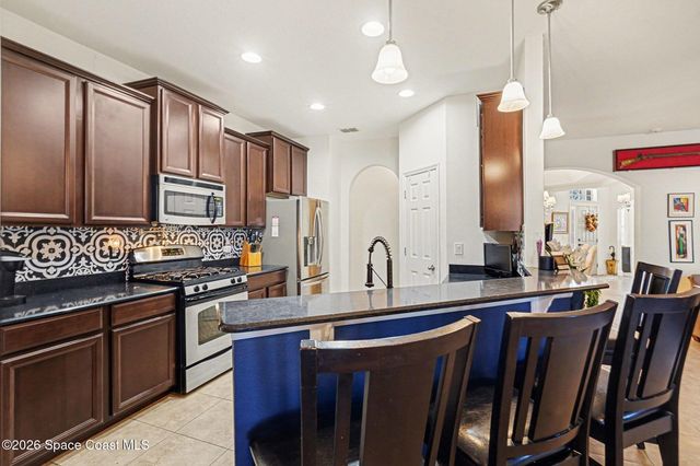 219 Abernathy Circle SE, Palm Bay, FL 32909