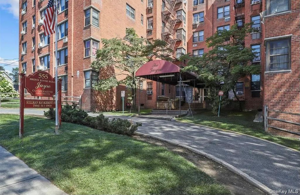 555 Bronx river Road 1k, Yonkers, NY 10704 — exterior
