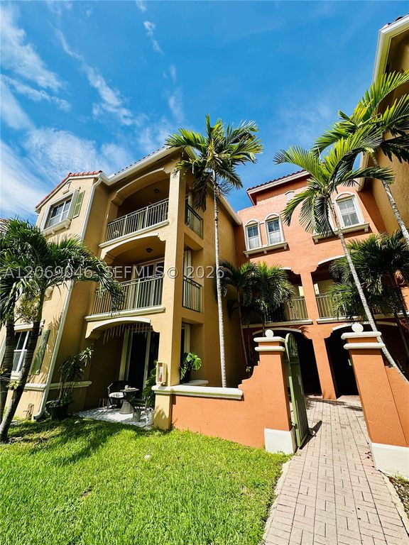 6560 NW 114th Ave 523, Doral, FL 33178