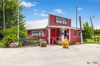9913 Us-59, Fannin, TX 77960