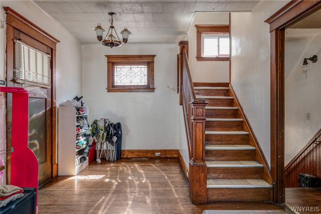 148 Deerfield Avenue, Buffalo, NY 14215