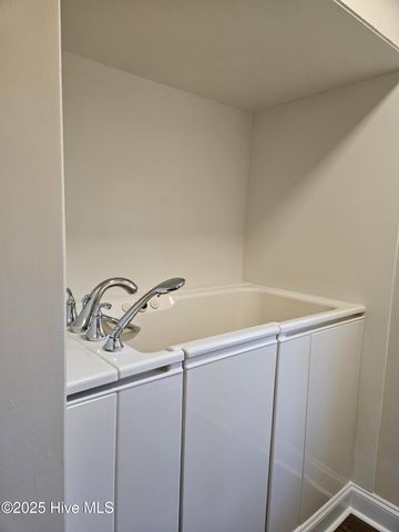 6740 Newcastle Lane SW, Ocean Isle Beach, NC 28469