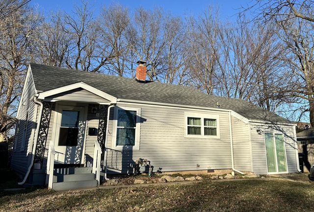 1127 E Pacific Street, Springfield, MO 65803