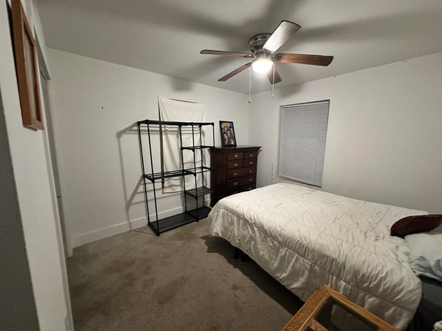 1127 E Pacific Street, Springfield, MO 65803