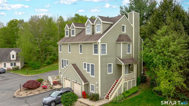 101 Madeline Avenue 19, Waterbury, CT 06708