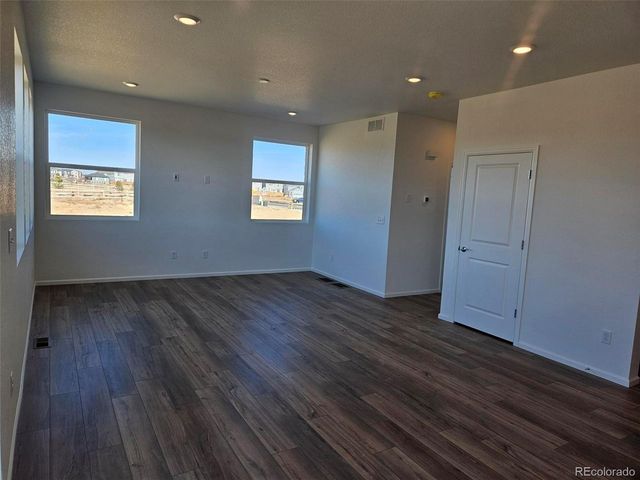 393 Alpine Ave, Brighton, CO 80601