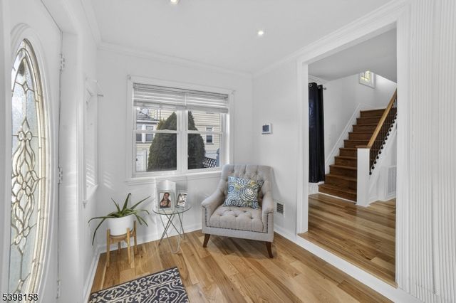 121 Myrtle St, Roselle Boro, NJ 07203