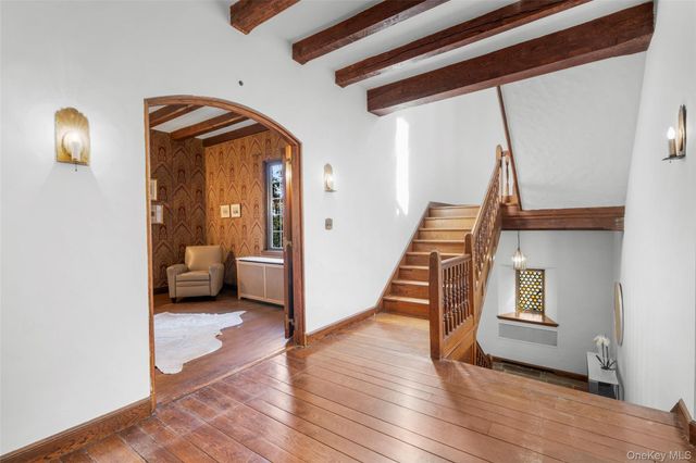 60 Wildwood Road, New Rochelle, NY 10804