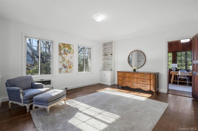 60 Wildwood Road, New Rochelle, NY 10804