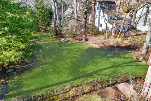 60 Wildwood Road, New Rochelle, NY 10804