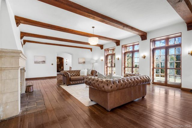 60 Wildwood Road, New Rochelle, NY 10804