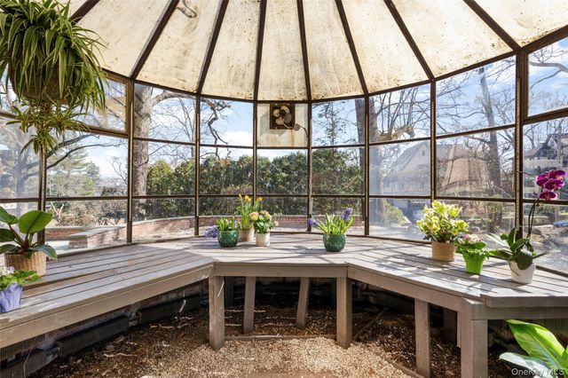 60 Wildwood Road, New Rochelle, NY 10804