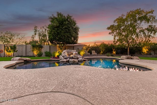 2309 W YAHOO Trail, Phoenix, AZ 85085