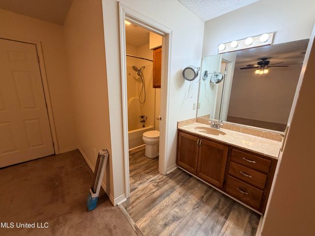 566 Ahuawa Place, Diamondhead, MS 39525