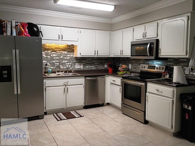 1411 Desert Storm Drive, Hinesville, GA 31313