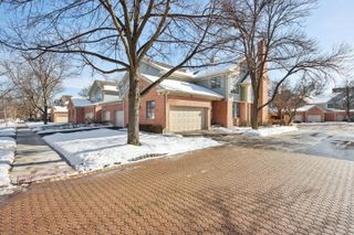 301 E Evergreen Avenue, Mount Prospect, IL 60056