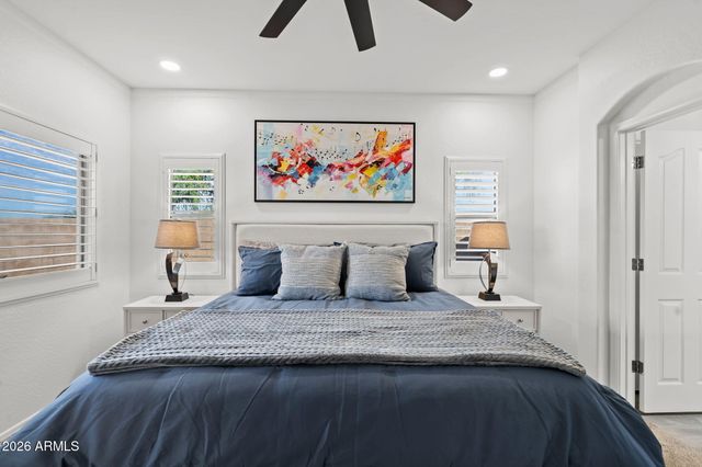 10152 E KNOWLES Avenue, Mesa, AZ 85209