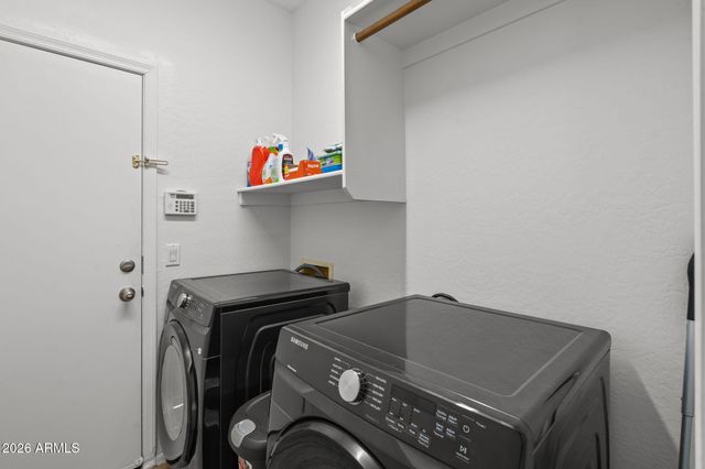 10152 E KNOWLES Avenue, Mesa, AZ 85209