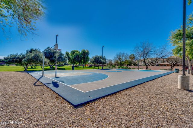 10152 E KNOWLES Avenue, Mesa, AZ 85209