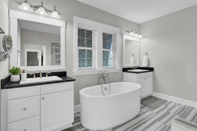 1615 Paradise Lake Drive, Mount Pleasant, SC 29464