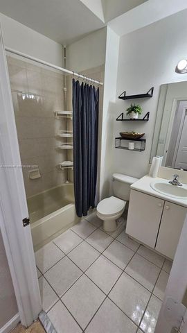 4120 NE 22 ND CT, Homestead, FL 33033
