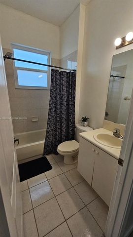 4120 NE 22 ND CT, Homestead, FL 33033