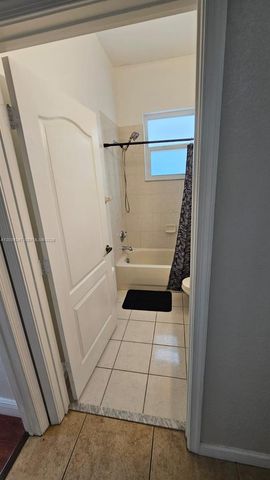 4120 NE 22 ND CT, Homestead, FL 33033
